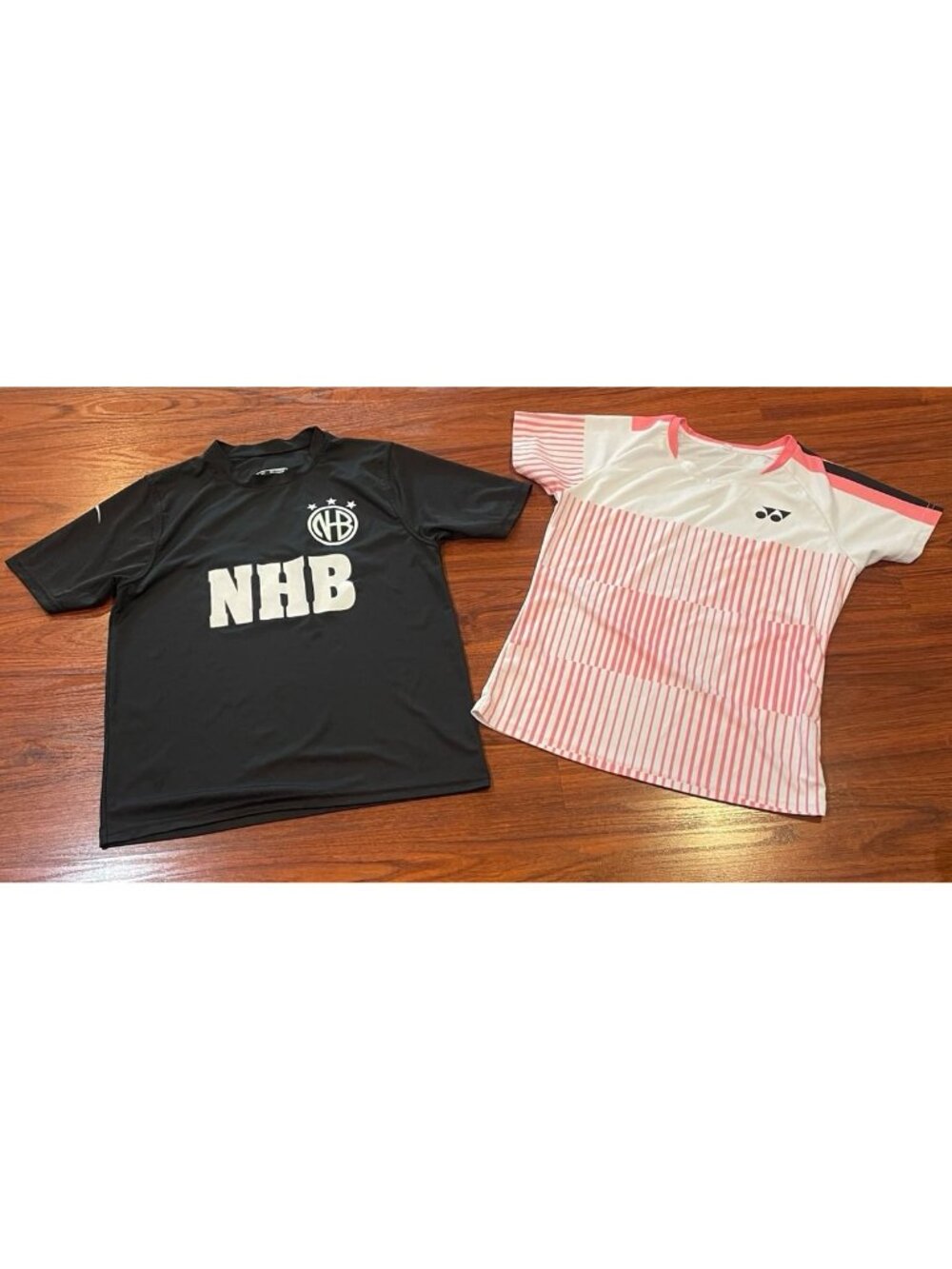 SCORE LOT OF 2 SHIRTS SIZES LARGE